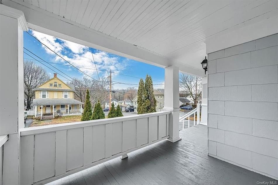 67 1/2 Watkins Ave, Middletown, NY 10940 Zillow