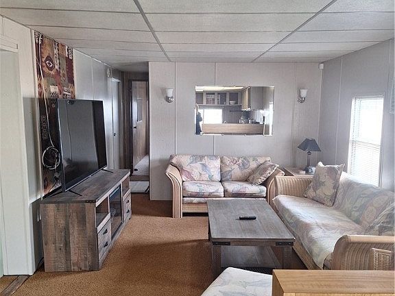 5th image of 7815 S Cardinal Drive