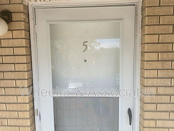3rd image of 3070 Eccles Ave APT 5