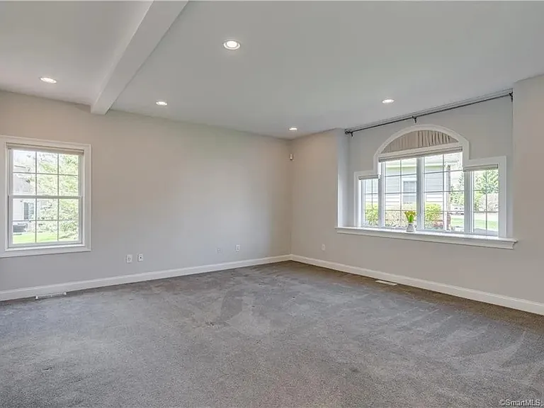 6 Wyeth Dr #6 — Photo 17