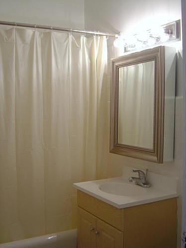 2nd image of 1310 Chicago Ave APT 3B