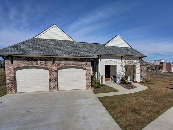 2nd image of 102 Cedar Lake Dr