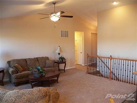 Family room 2
