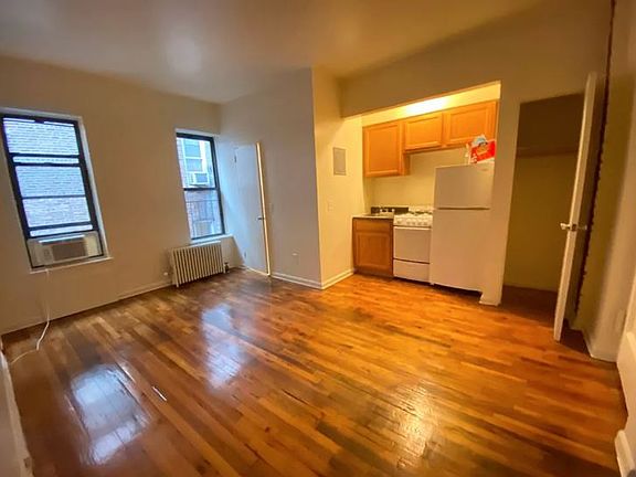 2nd image of 226 E 29th St APT 5d
