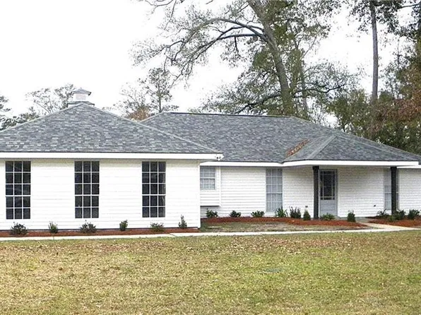 1738 Mill Garden Dr, Ponchatoula, LA 70454