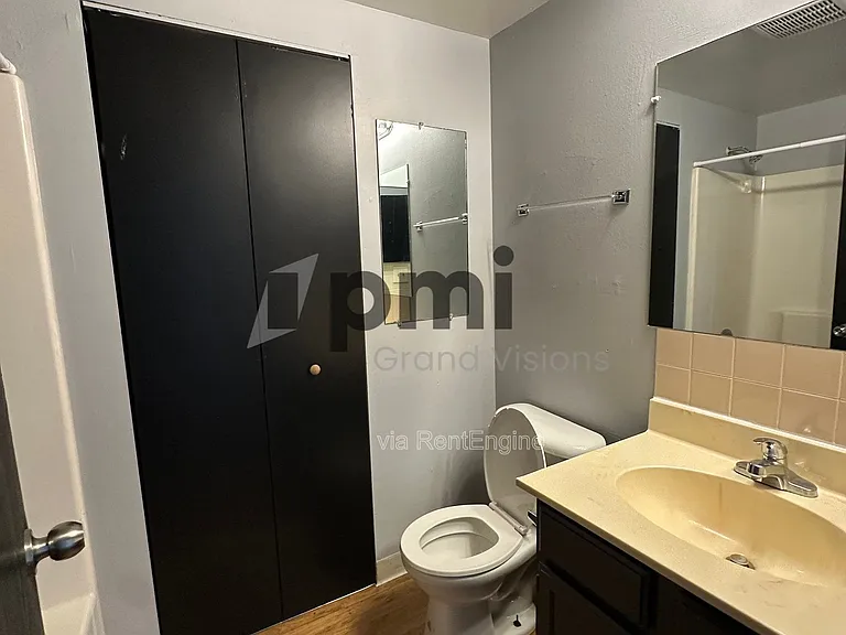 Vawter Street Apartments — Photo 29