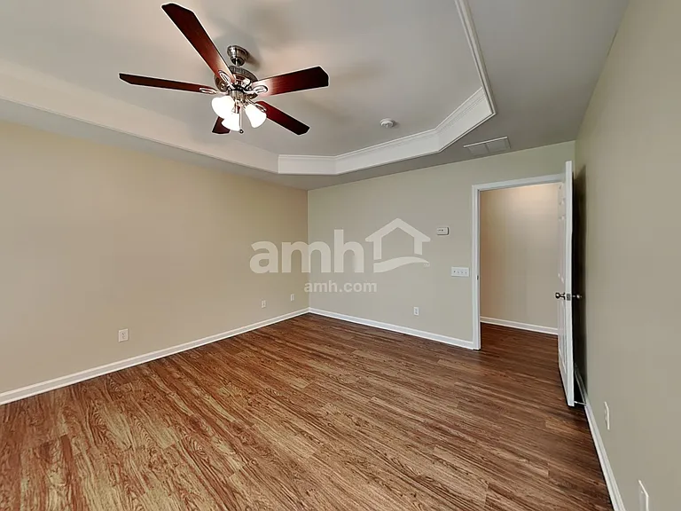 18306 Victoria Bay Dr — Photo 14