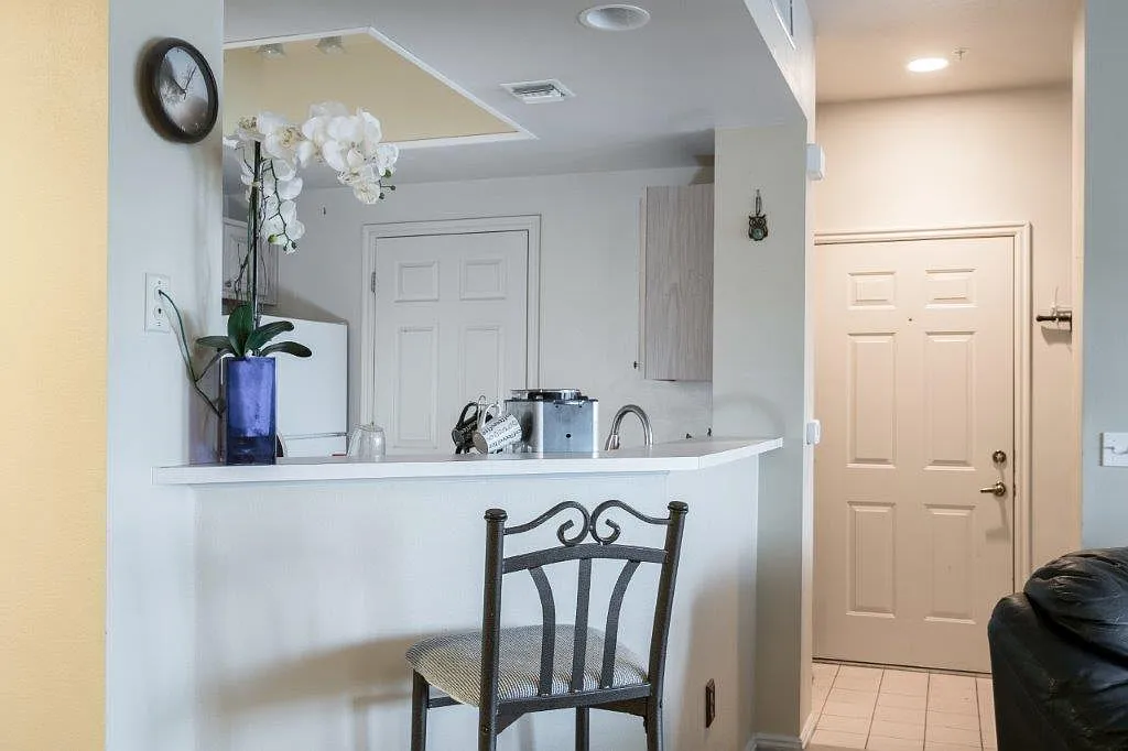 2 bed, 1275 sqft, $2,800 — Photo 3