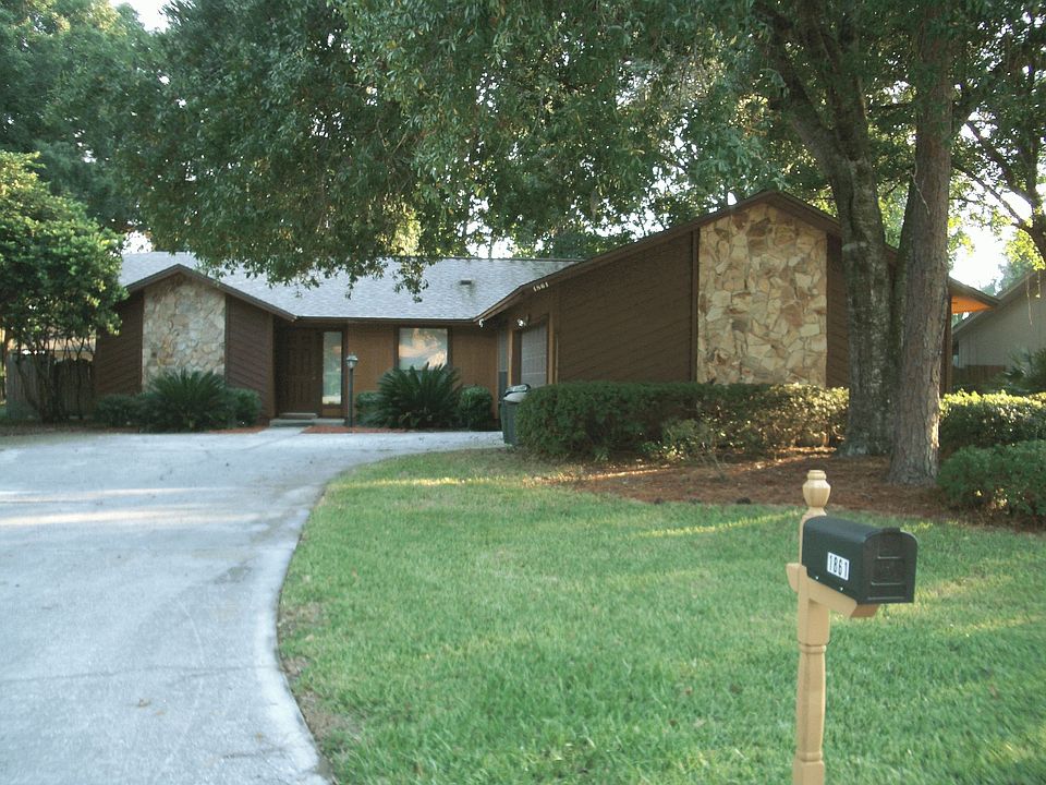 Front left view
