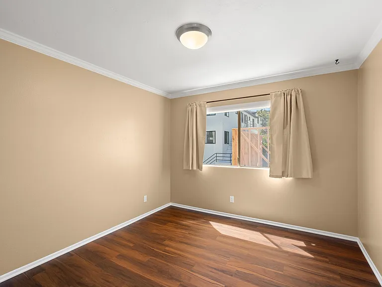370 Rosecrans St #203 — Photo 23