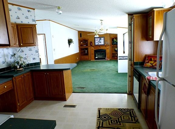 3rd image of 5209 Tiffany Cir