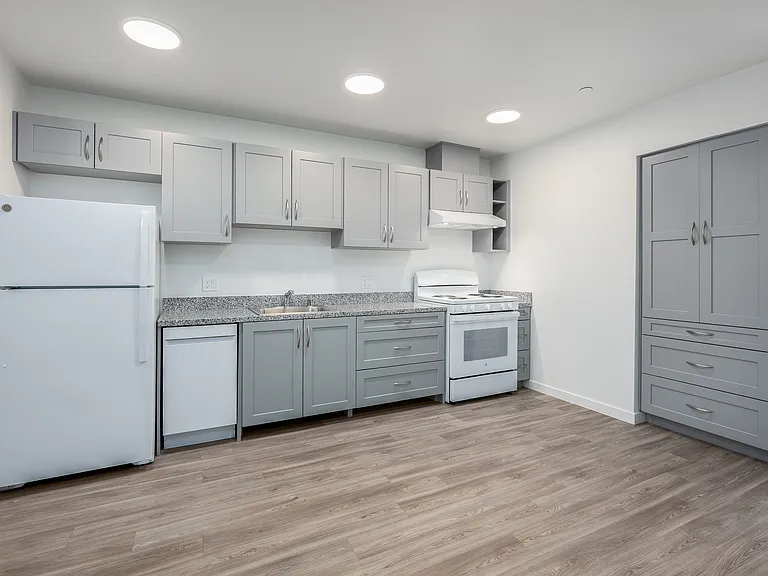 Rancho Colus Apartments — Photo 1