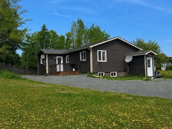 6 Hobbs Road, Port Blandford, NL A0C2G0
