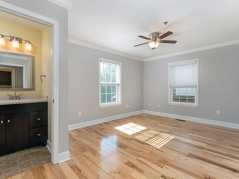 32 Oakcrest Dr — Photo 16