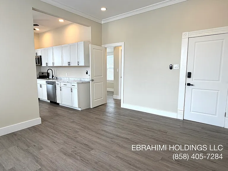 516 E Quincy St #4 — Photo 7