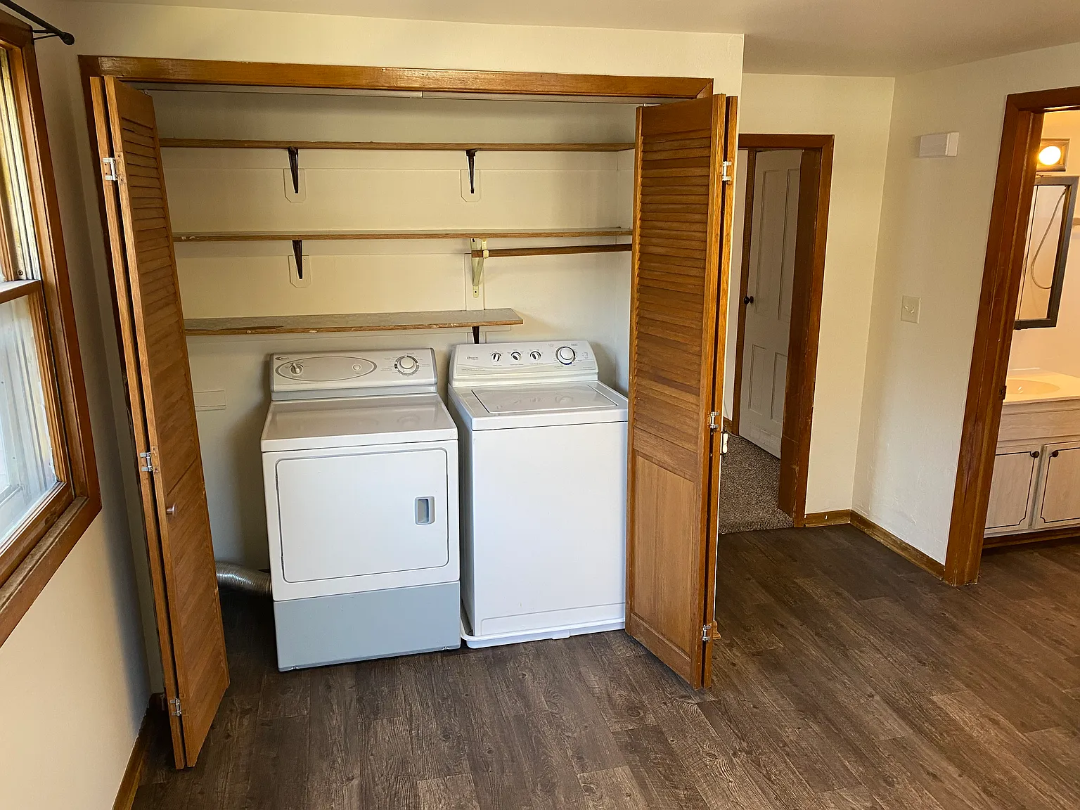 3 bed, 1100 sqft, $1,500 — Photo 4
