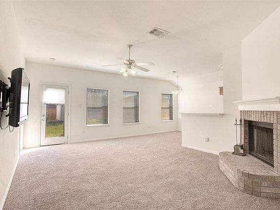 2nd image of 1014 Port Isabel Dr