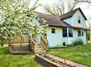 109 E Poplar Ave, Badger, MN 56714