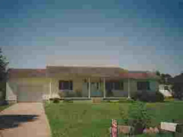 521 Riverview Dr, Vanceburg, KY 41179