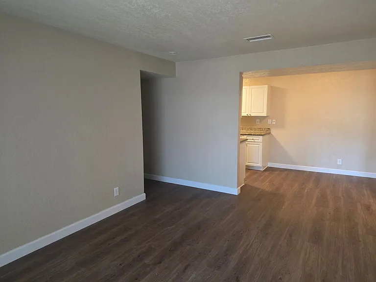 240 W Lincoln Ave #17 — Photo 13