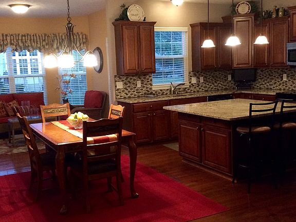 4th image of 13875 Oak Haven Dr