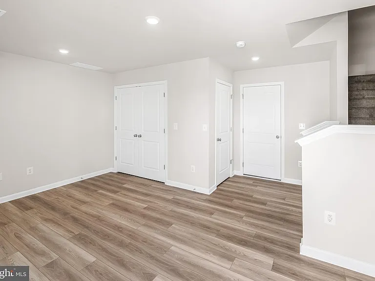 200 Swan Field Ave — Photo 5