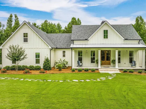 630 Martin Mill Rd, Moreland, GA 30259