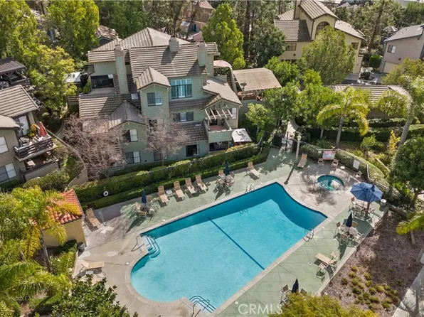 6611 Pine Bluff Dr, Whittier, CA 90601