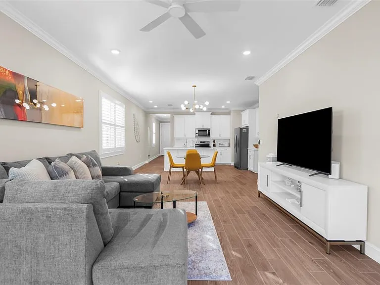 256 Teramo Way — Photo 10