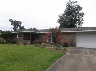 4401 Willowglen St, Orange, TX 77632