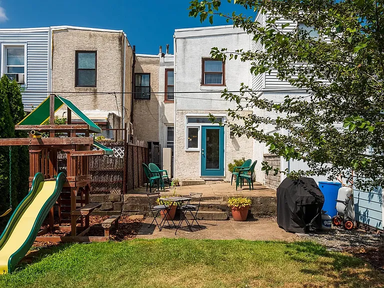1109 E Wilt St — Photo 39