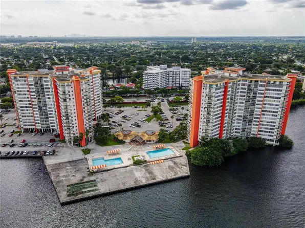 1351 NE Miami Gardens Dr APT 723E, North Miami Beach, FL 33179