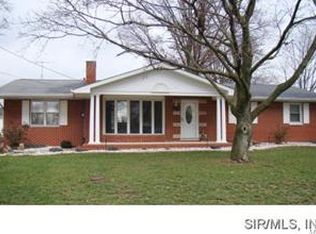 1203 W Main St, Germantown, IL 62245