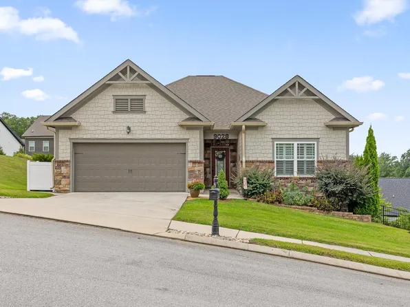 9028 Bear Claw Xing, Ooltewah, TN 37363