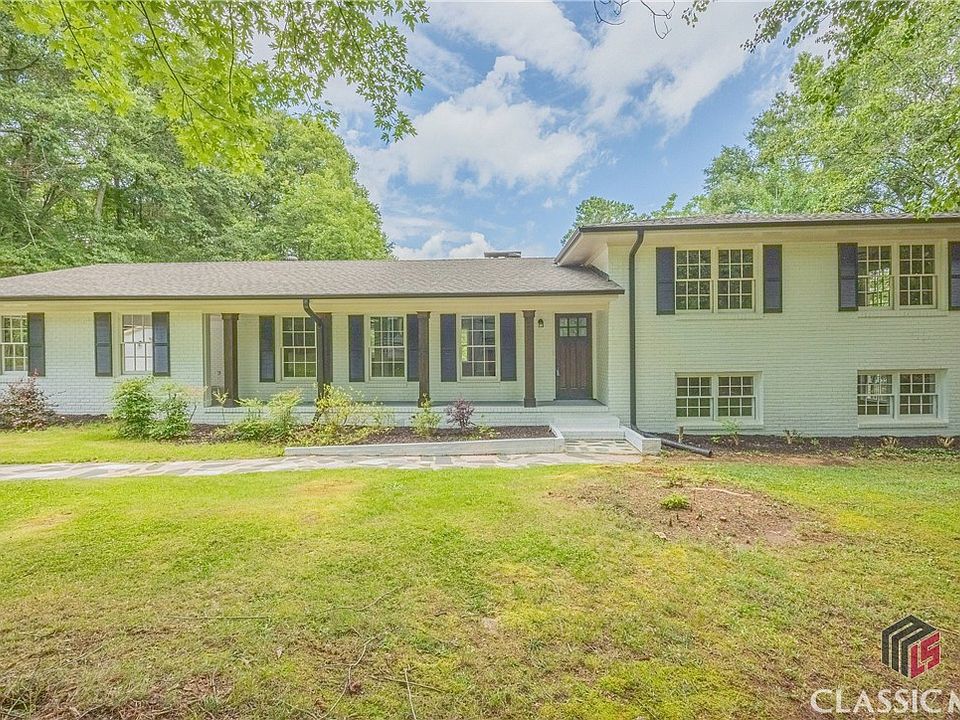 1st image of 440 Forest Heights Drive