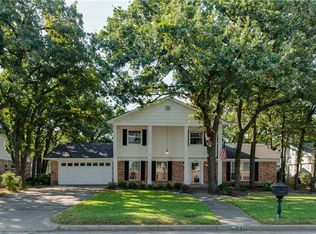 2410 Winewood Ln, Arlington, TX 76013