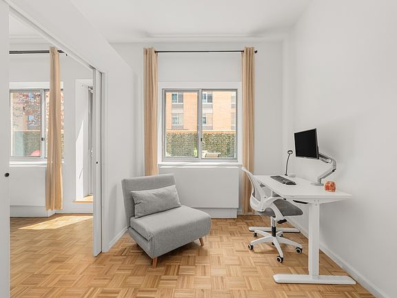 5th image of 300 W 135th St APT 2J