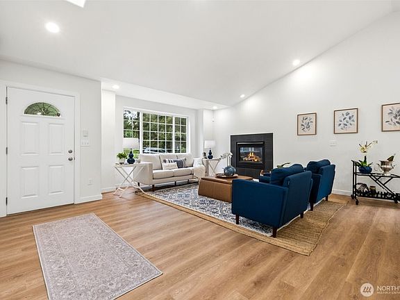 4th image of 20447 SE 157th Street