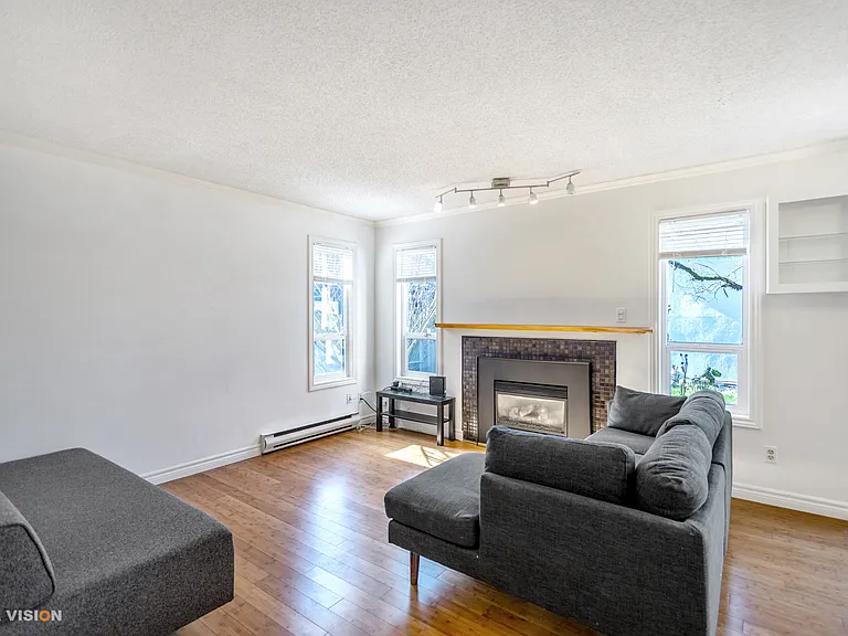 8443 Laurel St — Photo 14