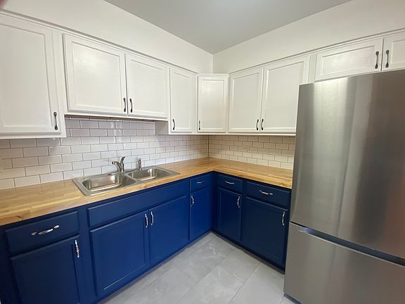 4th image of 2824 S Wentworth Ave #3F