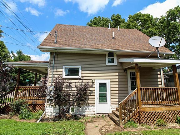 5th image of 924 Burton Ave