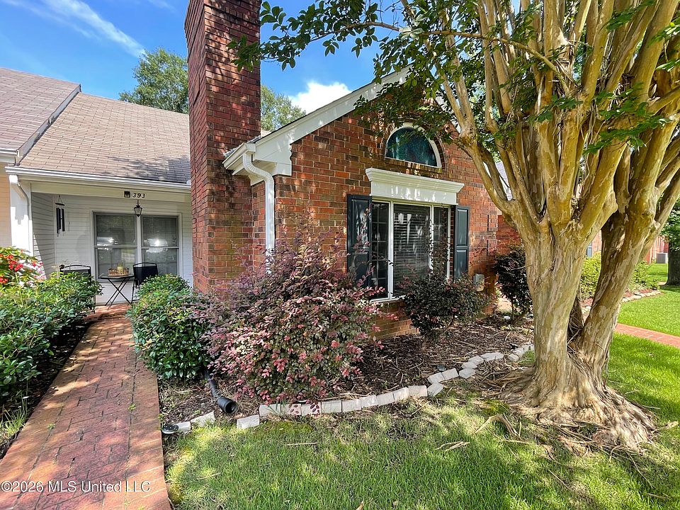 1st image of 393 Edenbrook Dr