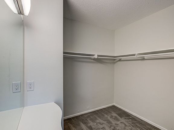 2nd image of 2320 Ocean Ave #2320