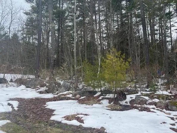 62 Wards Cove Road, Standish, ME 04084