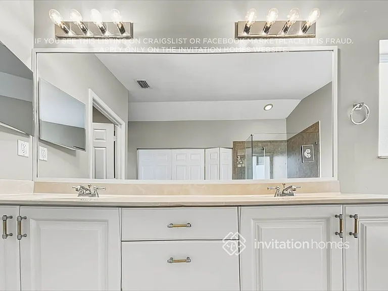 5817 NW 125th Ave — Photo 15
