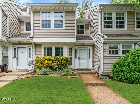 26 Duncan Way, Freehold, NJ 07728