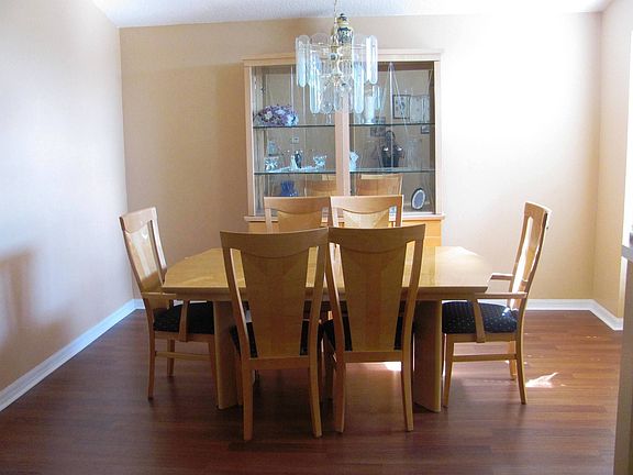 3rd image of 30831 Midtown Ct