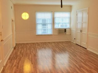 310 S Reeves Dr APT B, Beverly Hills, CA 90212