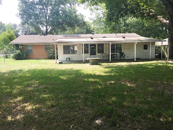 3rd image of 12538 Pioneer Dr