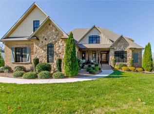 2480 Lansford Ct, Clemmons, NC 27012